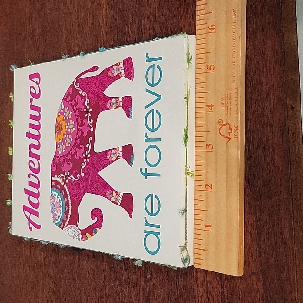 3 Embellished Signs - Picture 3 of 9